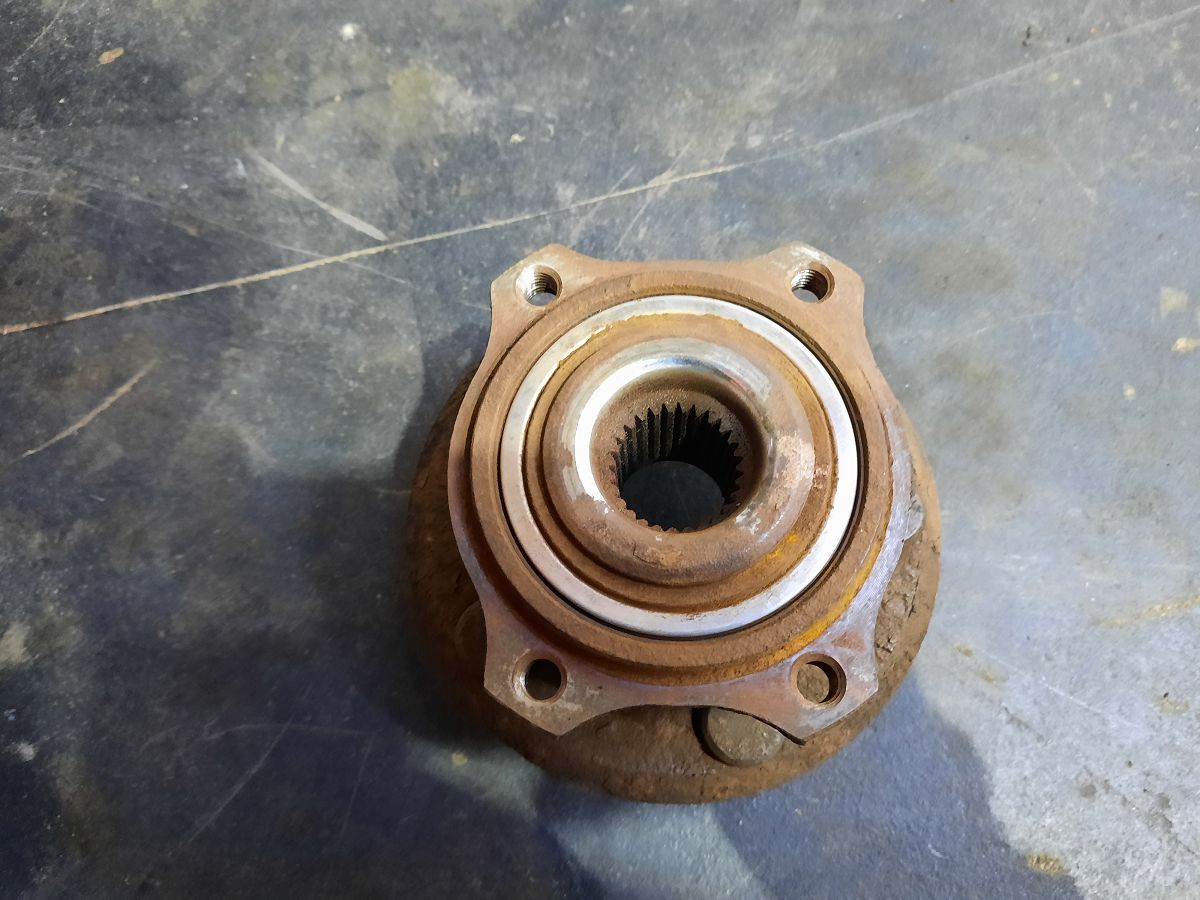 Charger. Ступиця передня ліва/права Dodge Charger 2006-2021 4779328AB Dodge Charger