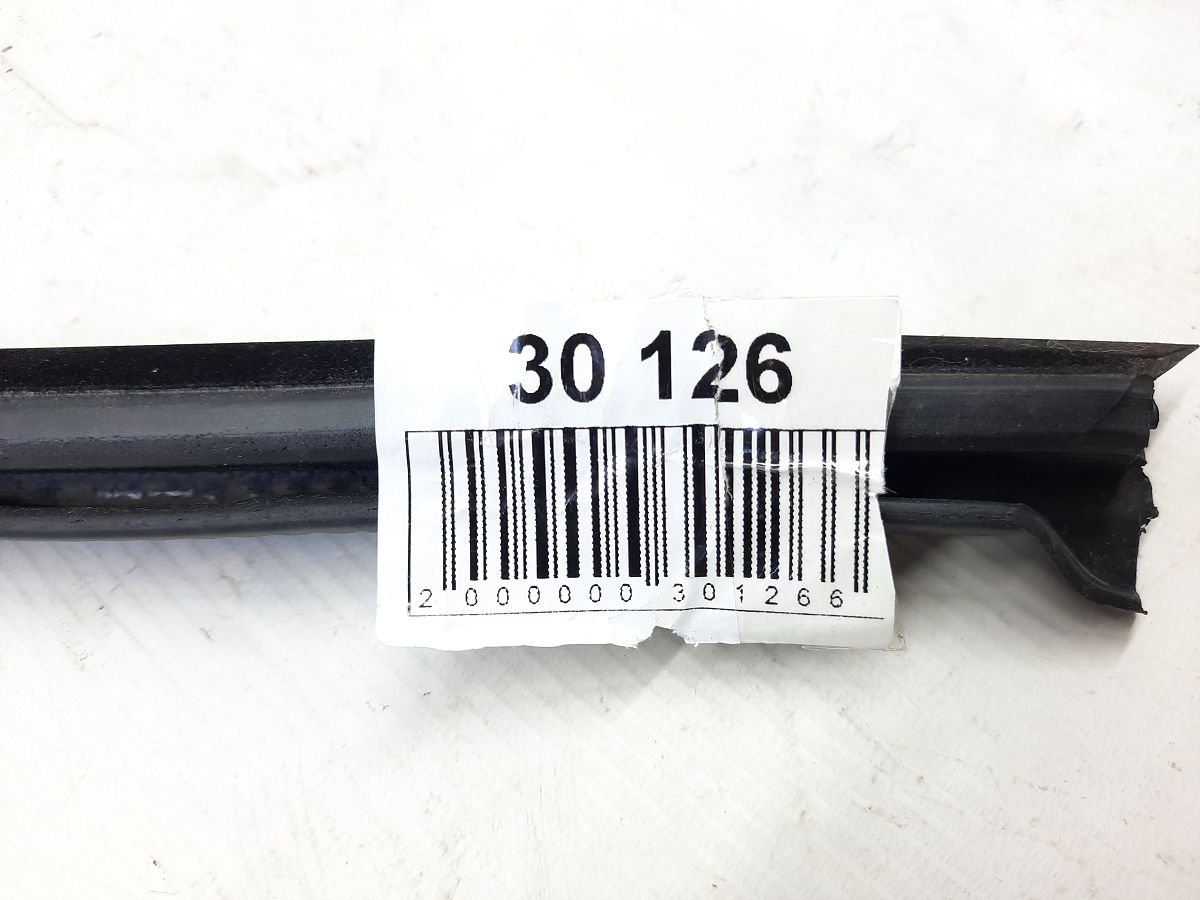 Ats Уплотнительная резинка стекла двери передней левой внутренняя Cadillac ATS 2015-2019 23232008 Cadillac ATS 5