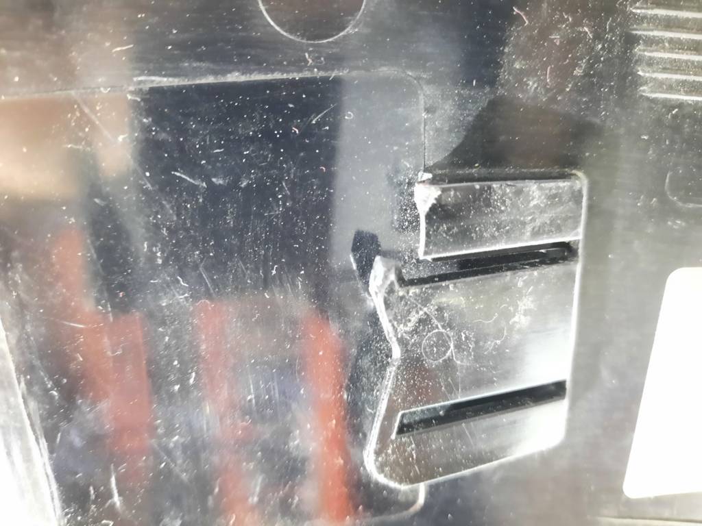 Passat cc Обшивка центральной стойки правая наружная Volkswagen Passat CC 2009-2017 3C8853318B041 Volkswagen Passat CC 3