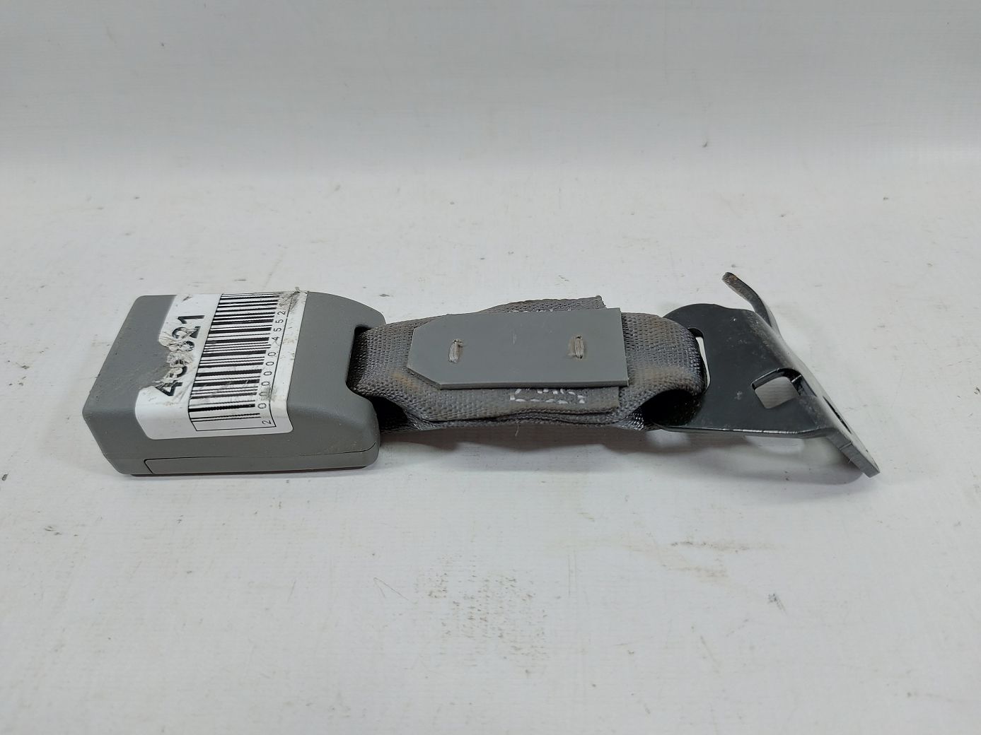 Malibu. Замок ременя безпеки задній Chevrolet Malibu 2013-2015 19331768 Chevrolet Malibu