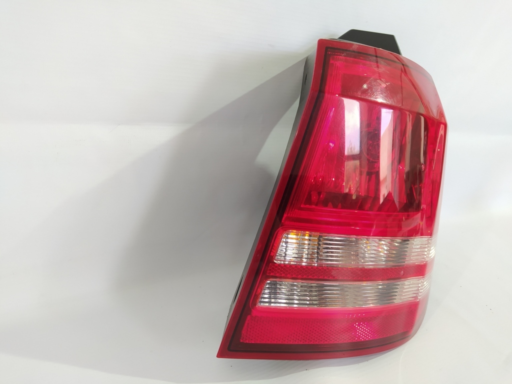 Journey Фонарь задний правый(трещина) Dodge Journey 2009-2010 68185888AA Dodge Journey 10