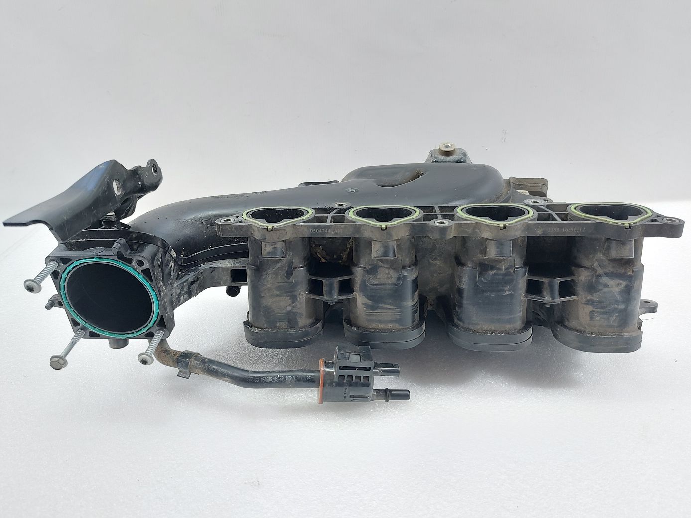 Dart Впускной коллектор Dodge Dart 2015 68398635AC Dodge Dart 2