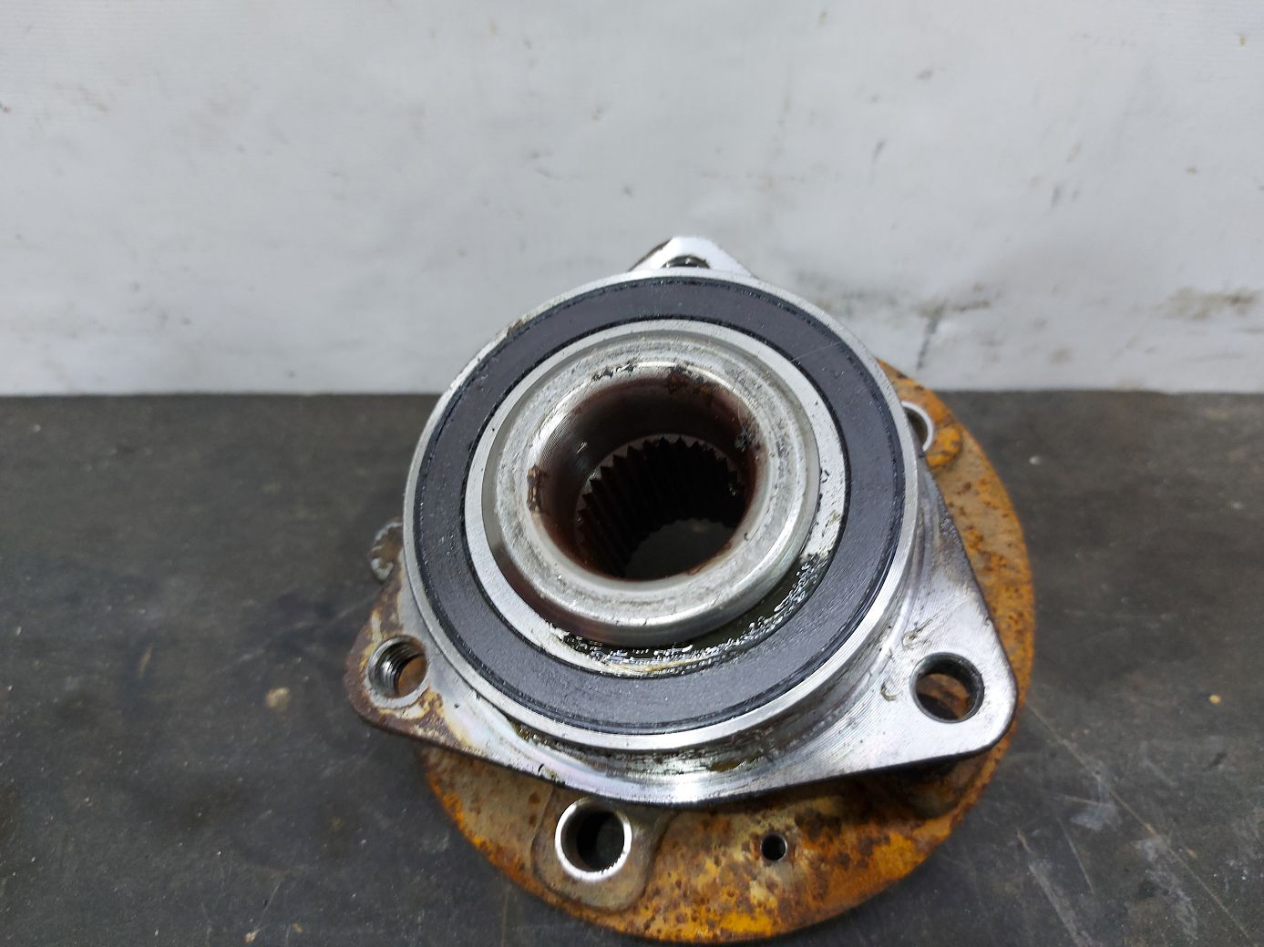 Malibu Ступица передняя левая/правая Chevrolet Malibu 2016-2021 13526966 Chevrolet Malibu 16