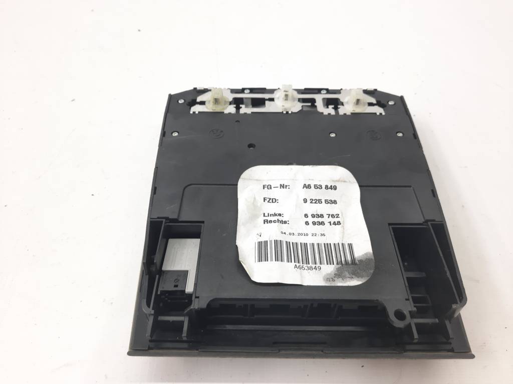 328i xdrive Плафон стельовий передній BMW 328i xDrive 2010-2011 61319218161 BMW 328i xDrive 6