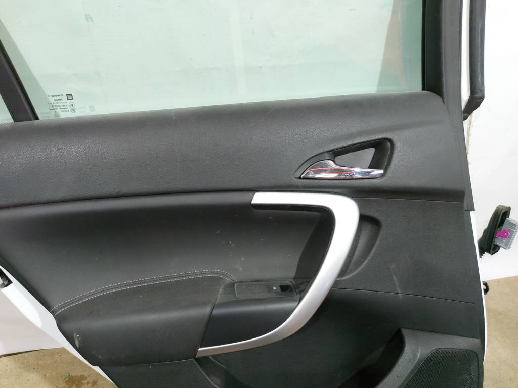Regal Двері задні ліві в зборі Buick Regal 2011-2017 13469926 Buick Regal 12