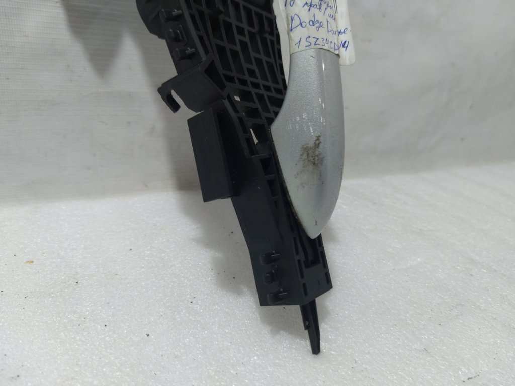 Dart Ручка двери задней правой/левой Dodge Dart 2013-2014 1SZ34CDMAD Dodge Dart 6 Dart Ручка двери задней правой/левой Dodge Dart 2013-2014 1SZ34CDMAD Dodge Dart 6