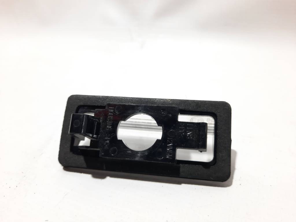 Altima Ліхтар підсвічування номера лівий/правий Nissan Altima 2008-2020 265108991B Nissan Altima 9 Altima Ліхтар підсвічування номера лівий/правий Nissan Altima 2008-2020 265108991B Nissan Altima 9