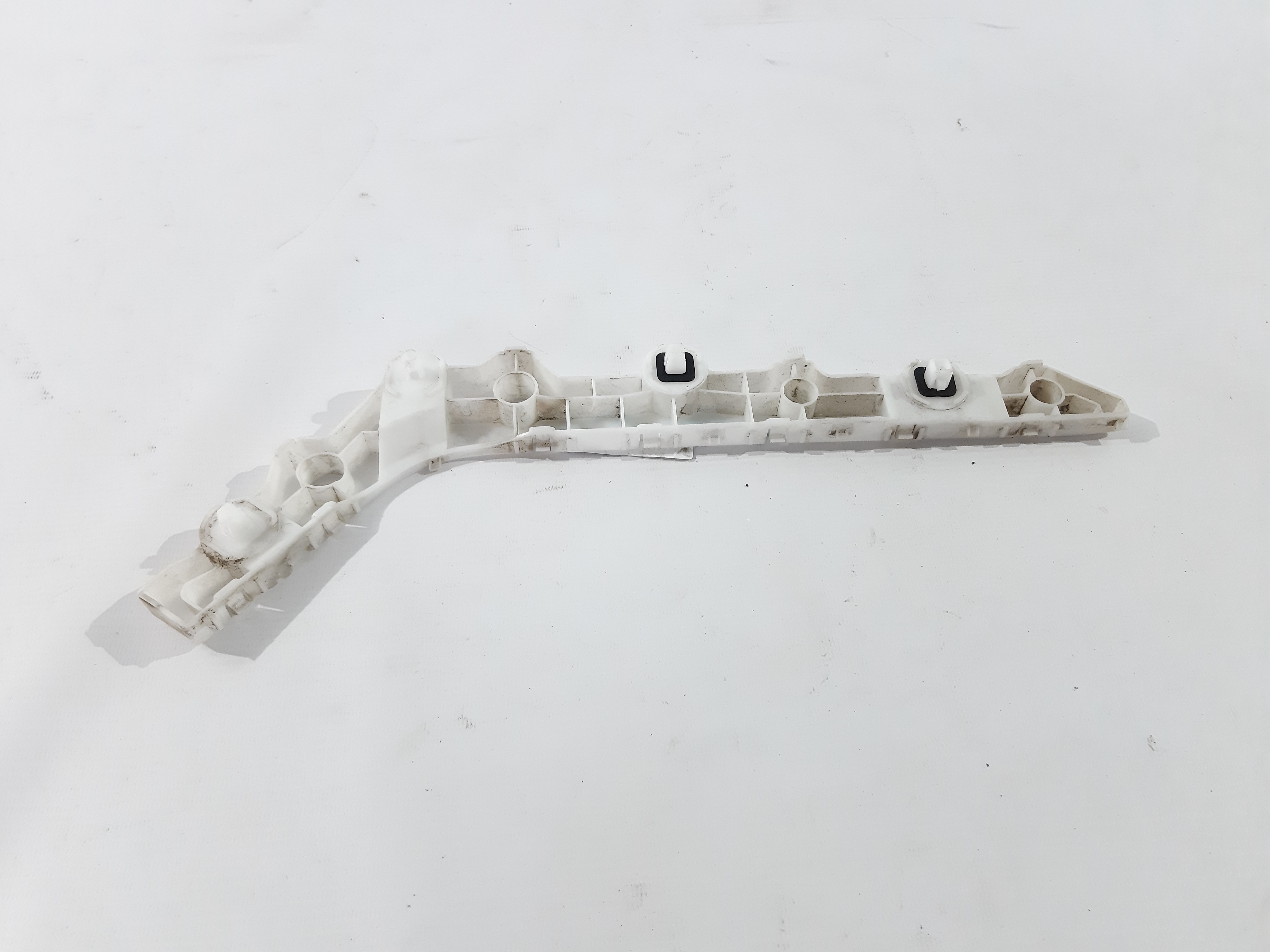 Altima Кріплення бампера заднього праве Nissan Altima 2013-2016 852203TA0A Nissan Altima 9