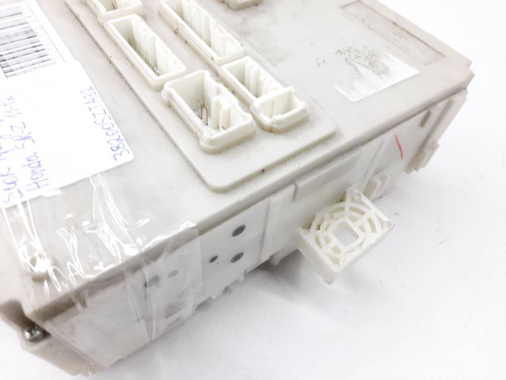 Cr-z Блок запобіжників Honda CR-Z 2011-2012 38200SZTA32 Honda CR-Z 3 Cr-z Блок запобіжників Honda CR-Z 2011-2012 38200SZTA32 Honda CR-Z 3