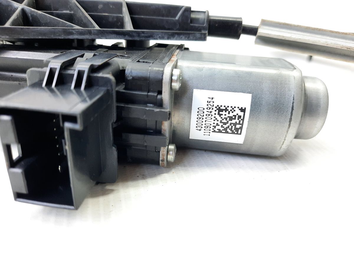 Passat s Склопідйомник дверей задньої лівої Volkswagen Passat S 2012-2020 561839461F Volkswagen Passat S 6