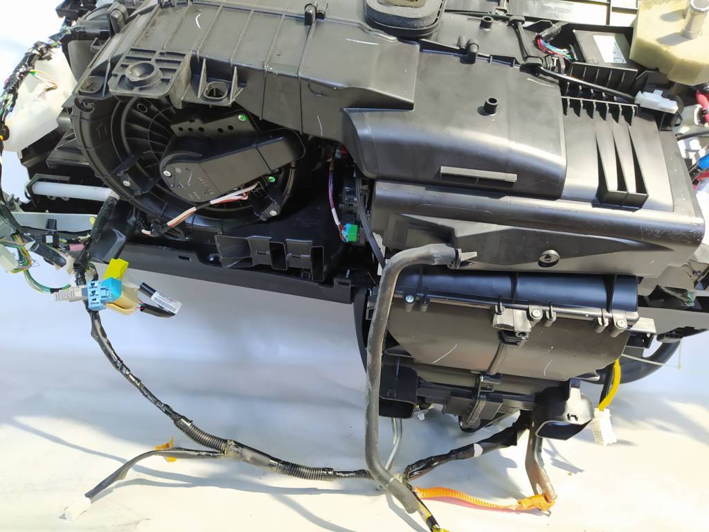 Camry Торпеда голая Toyota Camry 2015-2017 5530106210C0 Toyota Camry 14