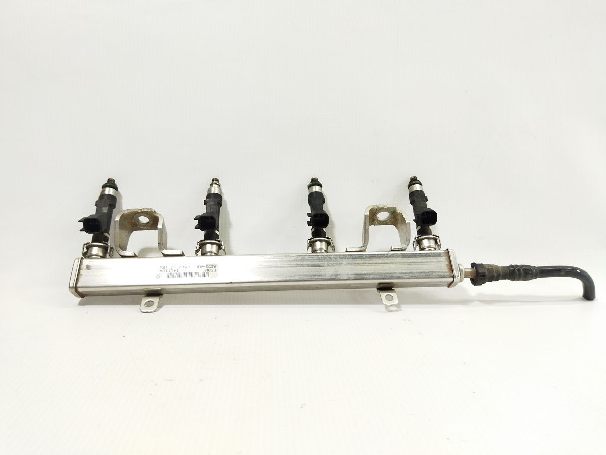 Fusion. Паливна рейка з форсунками Ford Fusion 2013-2020 CJ5Z9D280A Ford Fusion