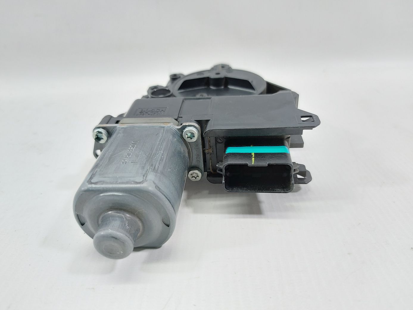 Sonata Моторчик стеклоподъемника двери передней левой Hyundai Sonata 2011-2014 824503Q011 Hyundai Sonata 3