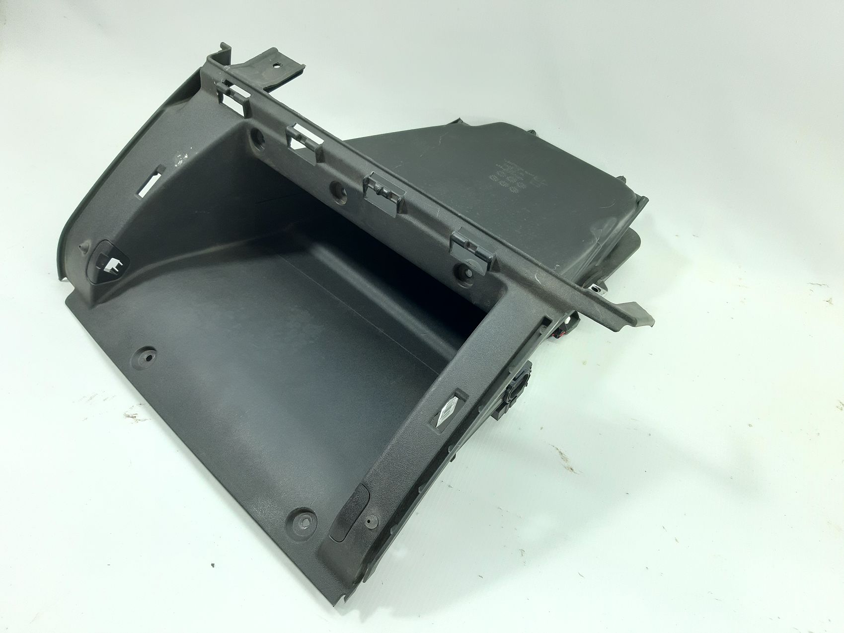 Dart Бардачок Dodge Dart 2013-2016 1TQ45DX9AE Dodge Dart 3