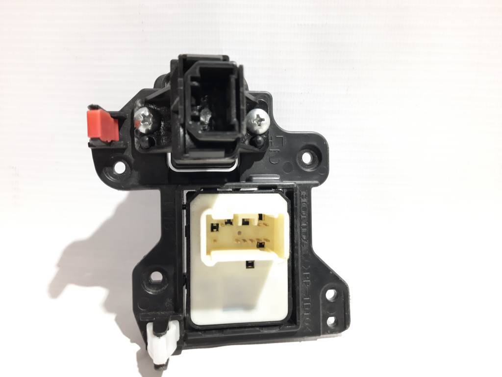 Insight Кнопка регулировки зеркал Honda Insight 2010-2014 35190TM8A01 Honda Insight 7
