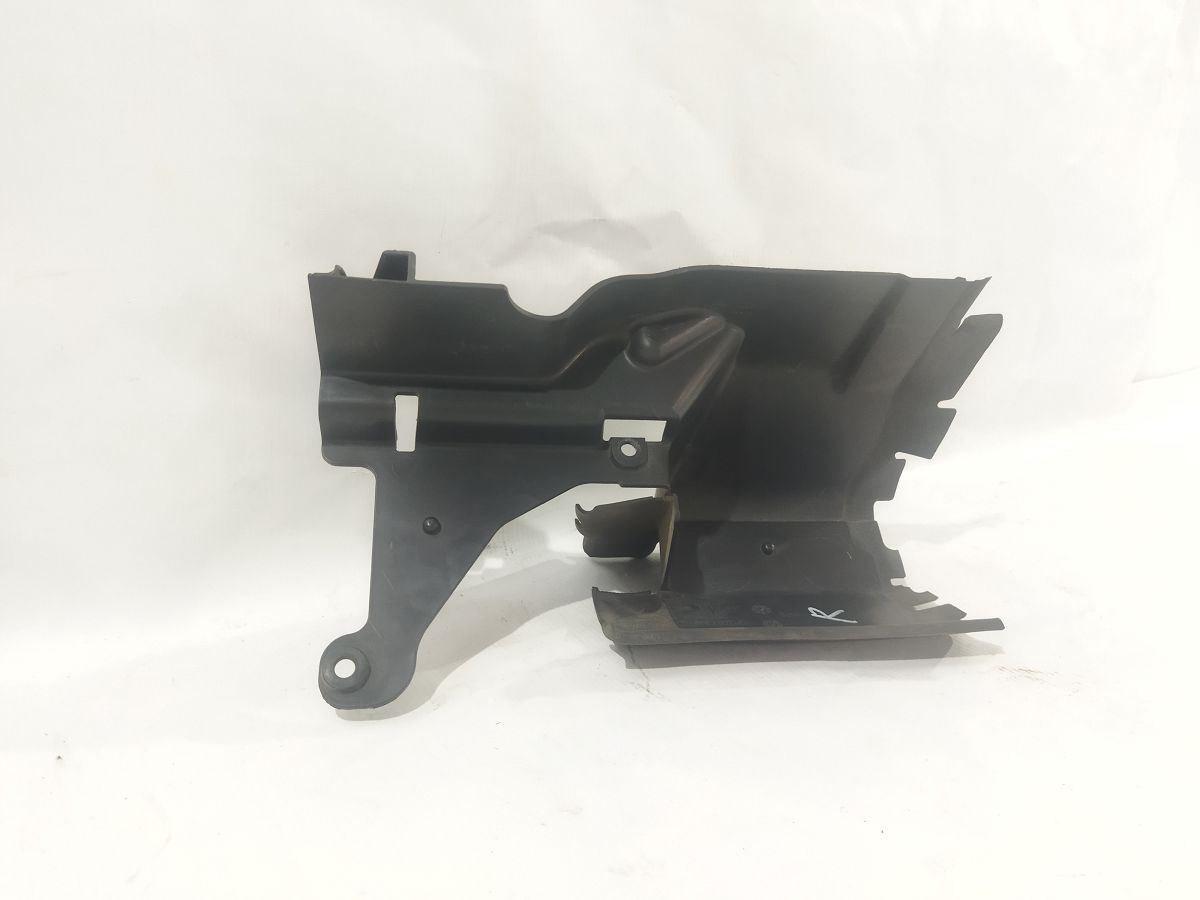 S60 Дефлектор радиатора правый Volvo S60 2014-2018 31383123 Volvo S60 3