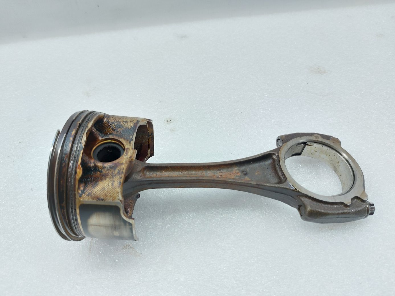 6. Шатун з поршнем Mazda 6 2014-2021 PY0111210 Mazda 6