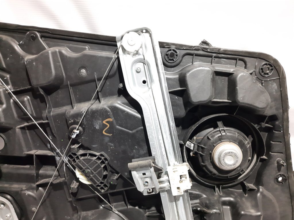 Sonata Стеклоподъемник двери передней правой Hyundai Sonata 2011-2013 824813Q001 Hyundai Sonata 11