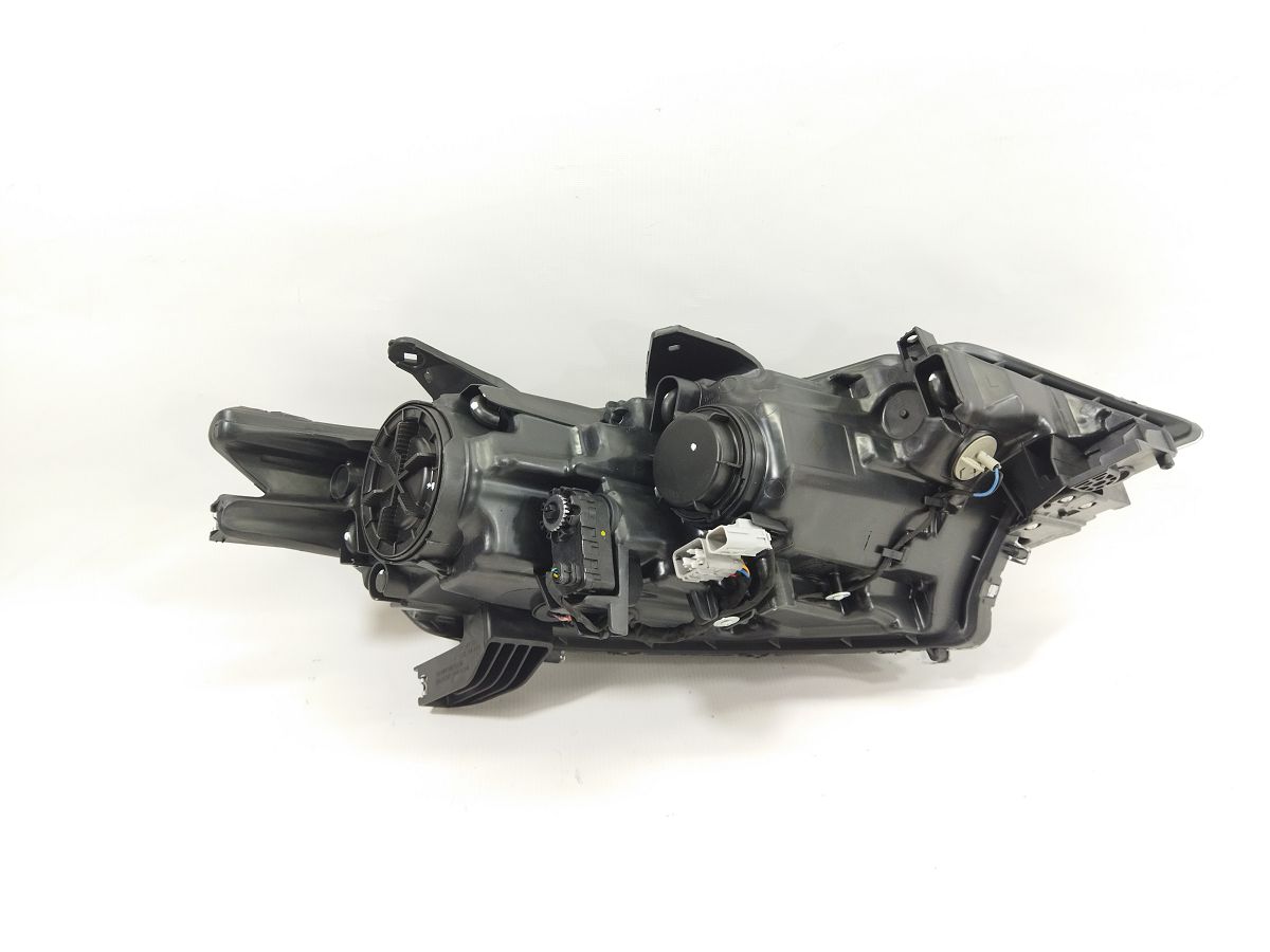 Фары головного света Фара передняя левая (LED) Mitsubishi Outlander 2016-2018 8301C863 Mitsubishi Outlander 6