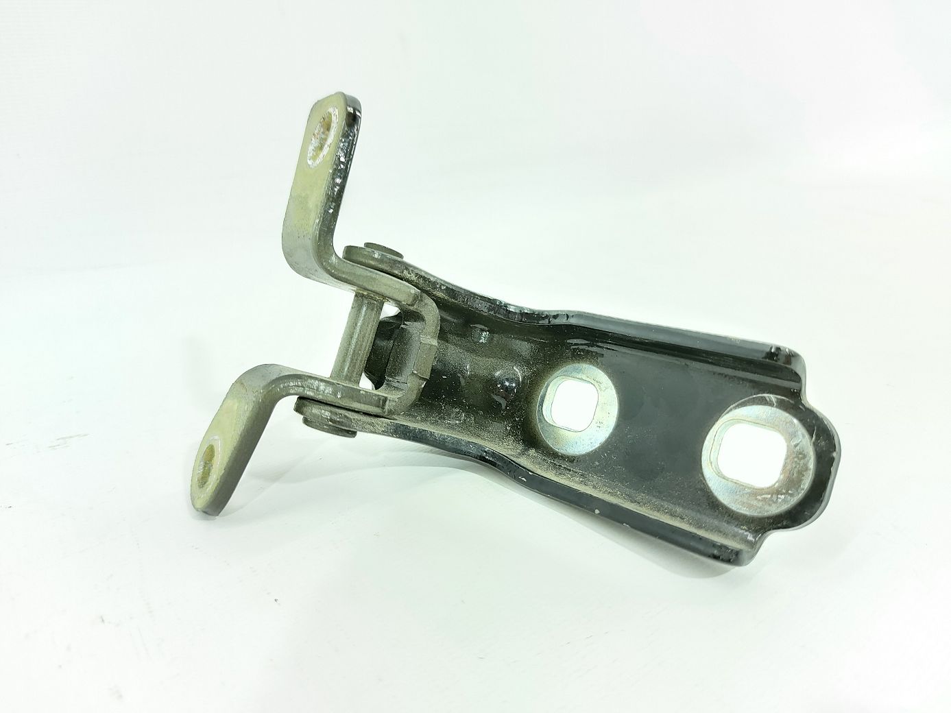 Volt Петля двері задньої правої нижня Chevrolet Volt 2011-2019 13501716 Chevrolet Volt 7