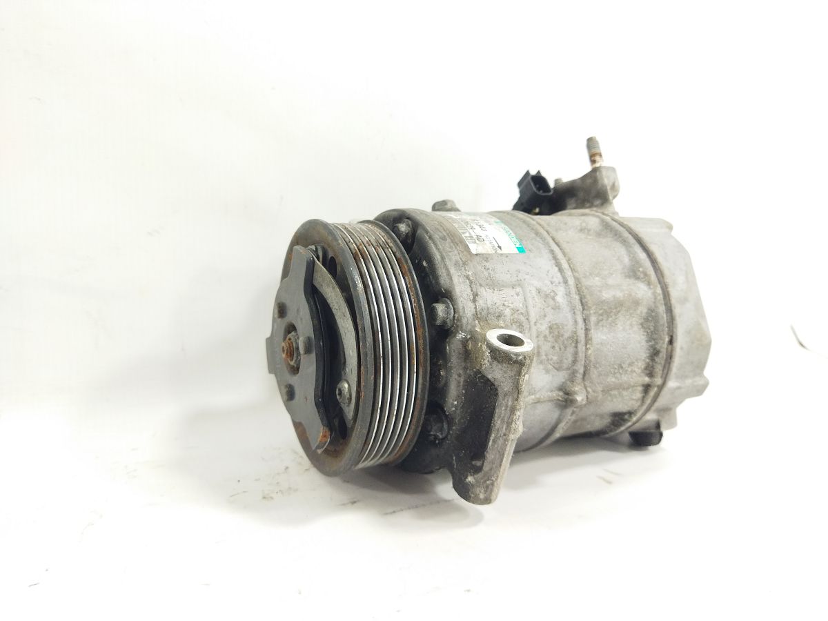 Xf Компрессор кондиционера Jaguar XF 2010-2012 C2D38105 Jaguar XF 2