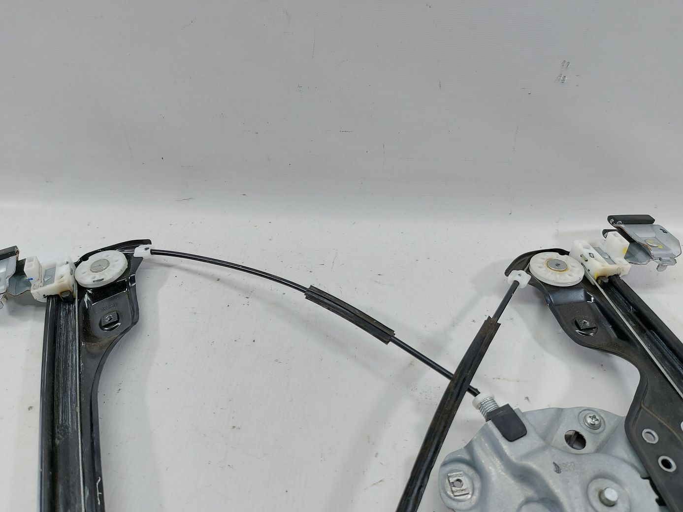 Regal Склопідйомник двері передньої правої Buick Regal 2013-2019 84005654 Buick Regal 5