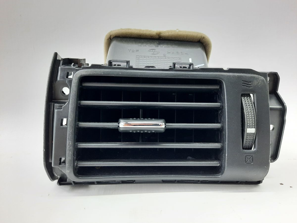 Accord. Решетка воздуховода торпеды левая Honda Accord Sedan 2013-2017 77620T2FA01ZA Honda Accord Sedan