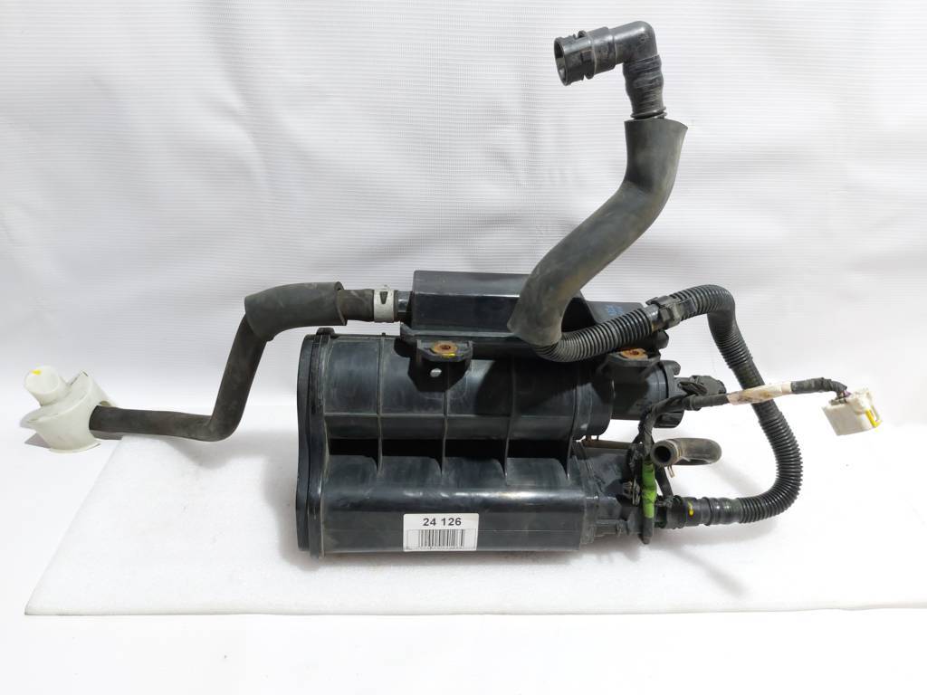 3. Вугільний фільтр рециркуляції парів бензину Mazda 3 2014-2018 PE5B1396Z Mazda 3