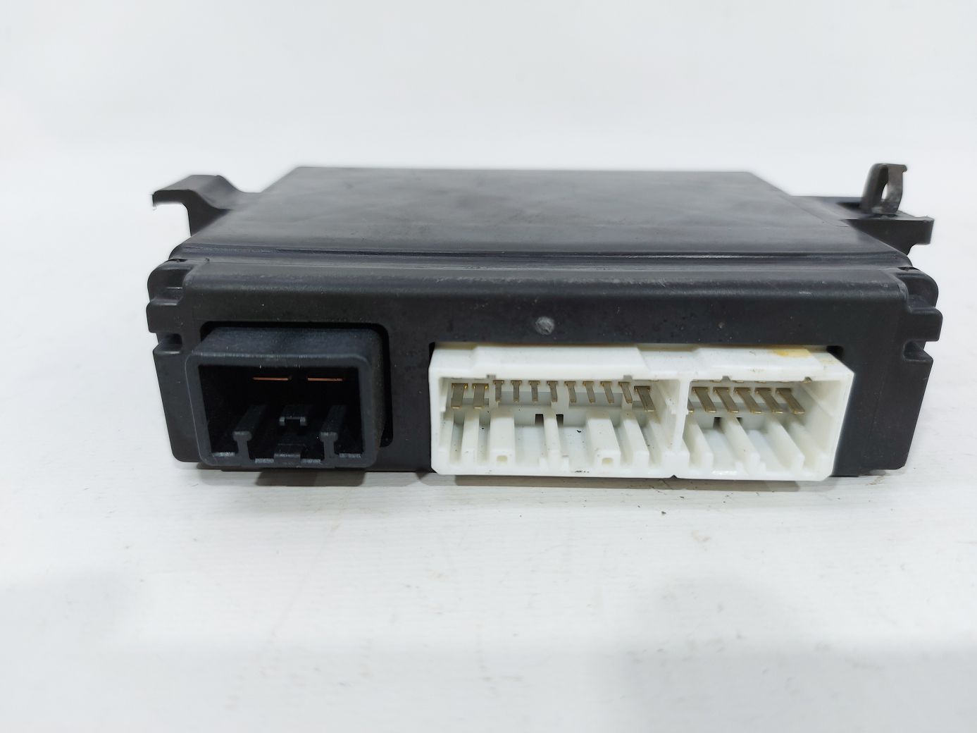 Grand caravan Блок управления крышкой багажника Dodge Grand Caravan 2011-2020 68192335AB Dodge Grand Caravan 2 Grand caravan Блок управления крышкой багажника Dodge Grand Caravan 2011-2020 68192335AB Dodge Grand Caravan 2