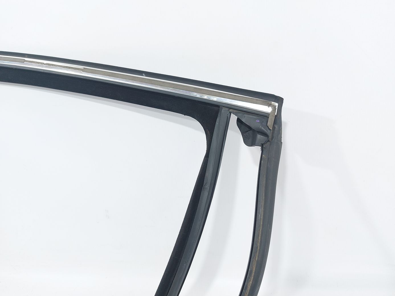 Regal Форточка дверей задньої правої Buick Regal 2012-2016 22878946 Buick Regal 2