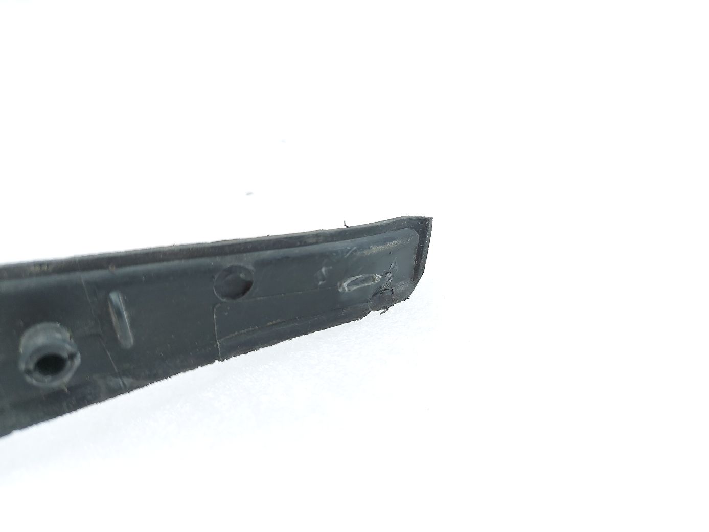 Ats Накладка повітроводу під лобове скло права Cadillac ATS 2013-2019 23487940 Cadillac ATS 3