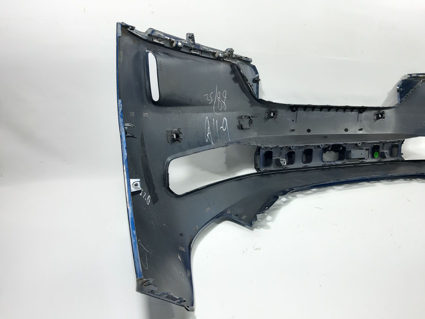 Передні бампери Бампер передній Zeekr 1 2022 8892500363C16 7