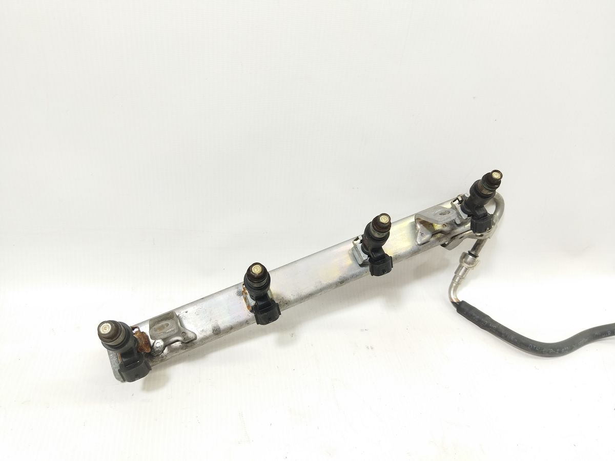 Altima Паливна рейка з форсунками Nissan Altima 2014-2018 175203TA1A Nissan Altima 4