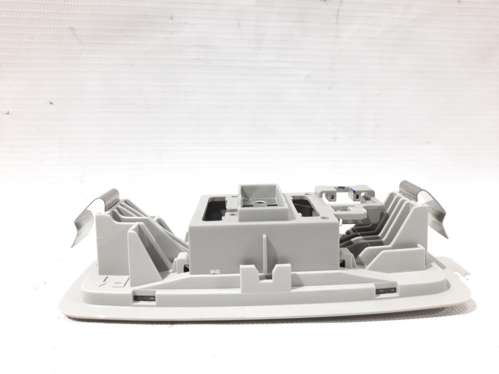 3 Плафон освітлення салону задній Mazda 3 2014-2019 BHN951310A75 Mazda 3 9