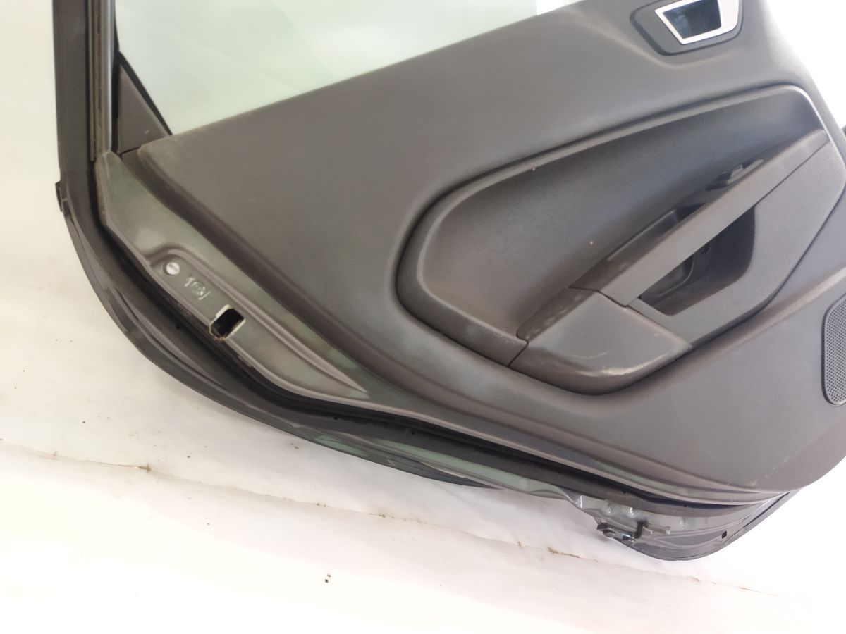 Товари з дефектами Двері задні ліві (дефект) Ford Fiesta 2011-2019 G2BZ5424631A Ford Fiesta 8