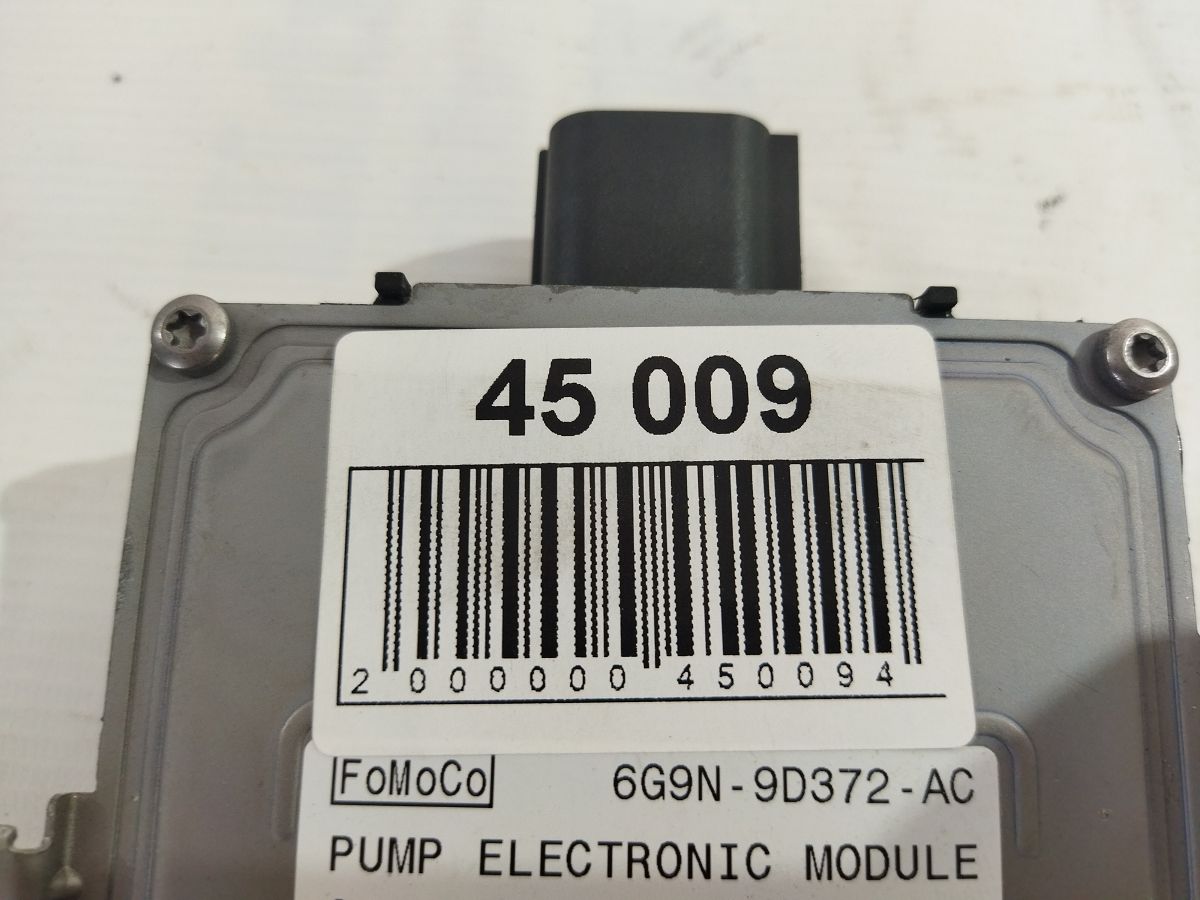 S60 Блок управления топливным насосом Volvo S60 2011-2018 30792789 Volvo S60 6