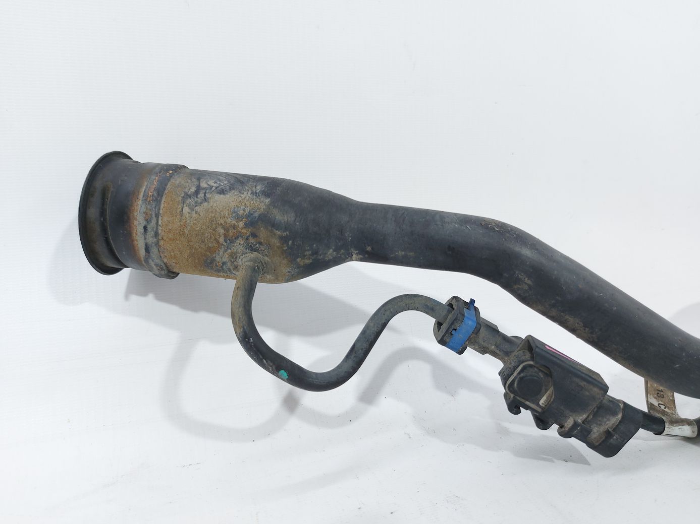 Dart Заливна горловина паливного бака Dodge Dart 2013-2019 68091428AB Dodge Dart 6