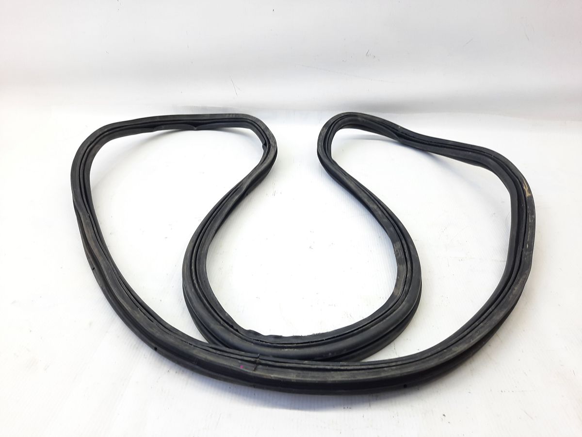 Ats. Ущільнювальна гумка багажника Cadillac ATS 2015-2019 23266493 Cadillac ATS