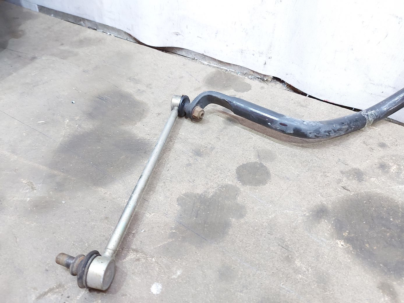 Sienna Стабілізатор передній Toyota Sienna 2014-2020 4881108031 Toyota Sienna 2