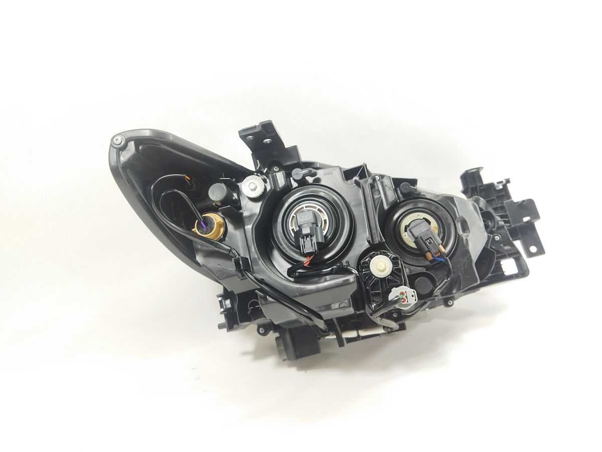 Фары головного света Фара передняя левая (EUR) Mazda 6 2013-2017 GHP9510L0F Mazda 6 8