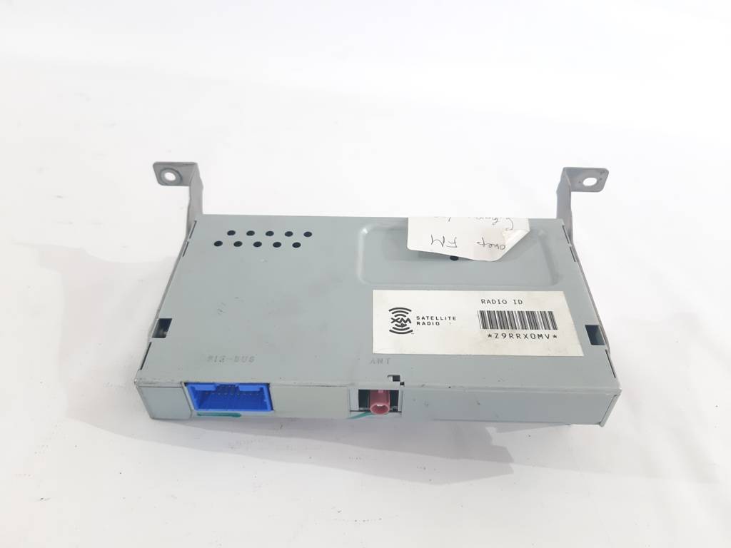 Legacy. Тюнер FM Subaru Legacy 2007-2014 86241XA00A Subaru Legacy