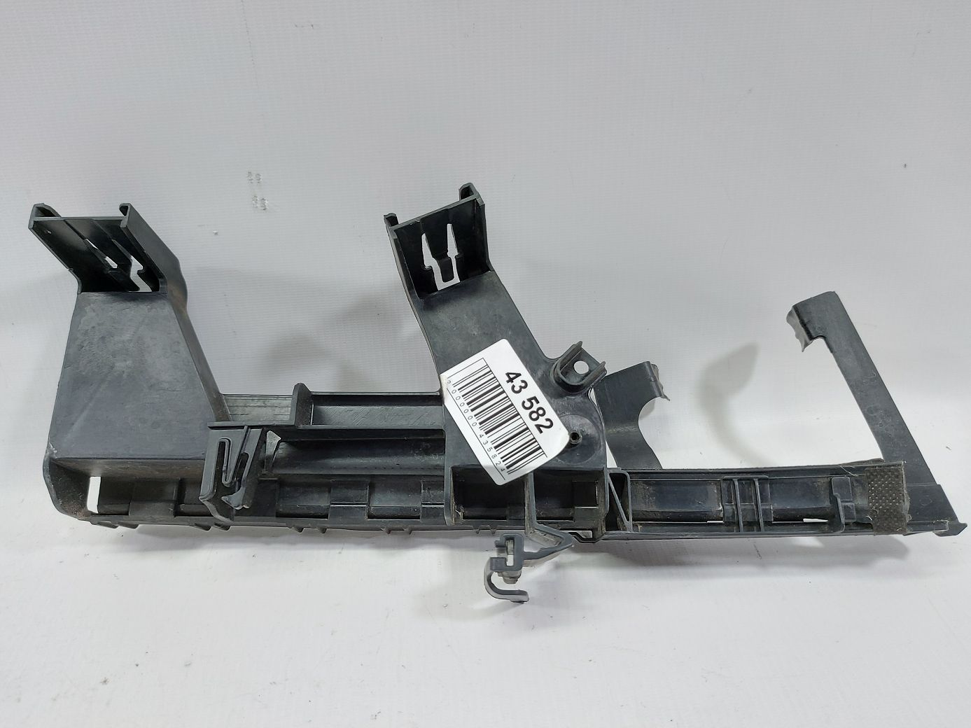 200. Кронштейн замку двері передньої правої (з санкою) Chrysler 200 2015-2017 68249028AA Chrysler 200 200. Кронштейн замку двері передньої правої (з санкою) Chrysler 200 2015-2017 68249028AA Chrysler 200