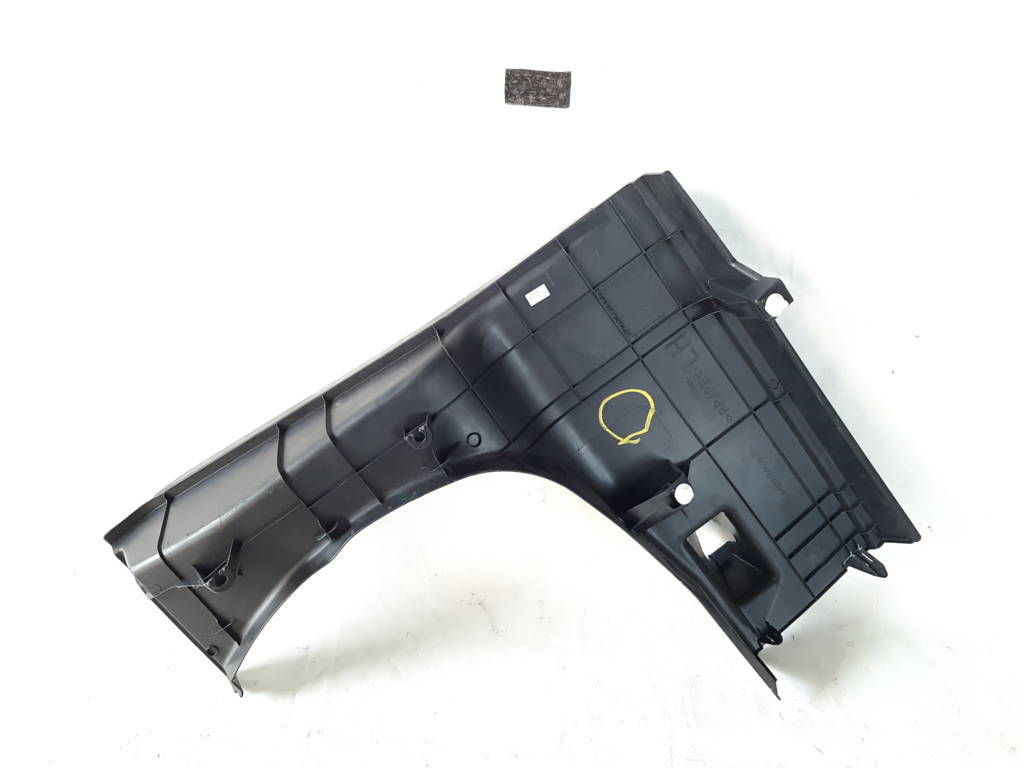 Camry Накладка перегородки задняя левой внутренняя Toyota Camry 2012-2017 6427206030C0 Toyota Camry 2