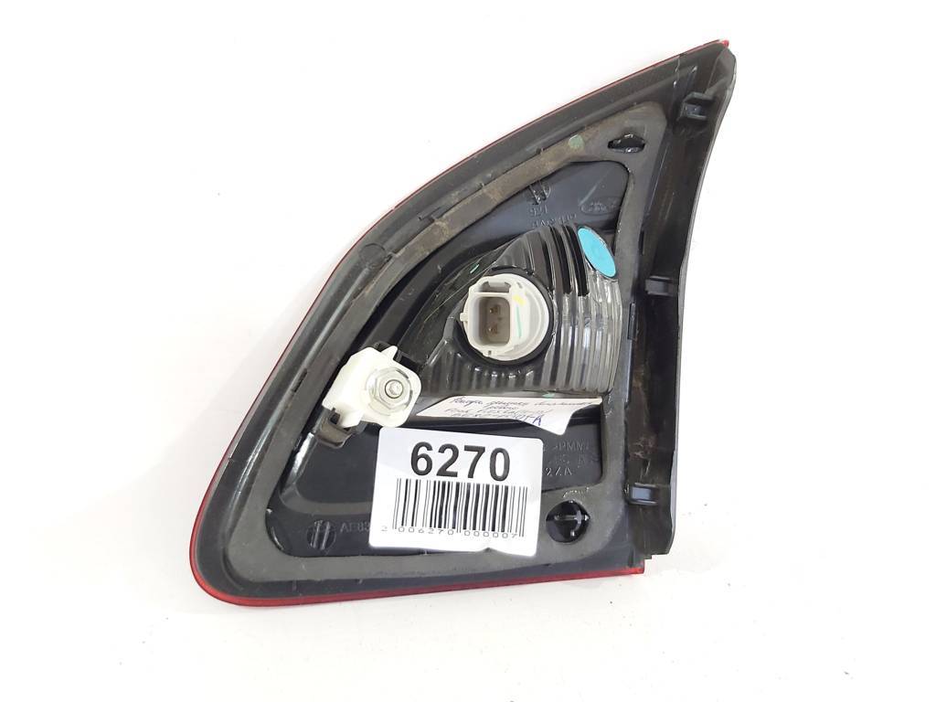 Fiesta sedan Ліхтар кришки багажника лівий Ford Fiesta sedan 2011-2013 BE8Z15501A Ford Fiesta sedan 16