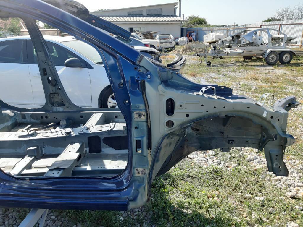 Sentra Кузов голий (можна різати) Nissan Sentra 2017-2018 G31123SGMA Nissan Sentra 3