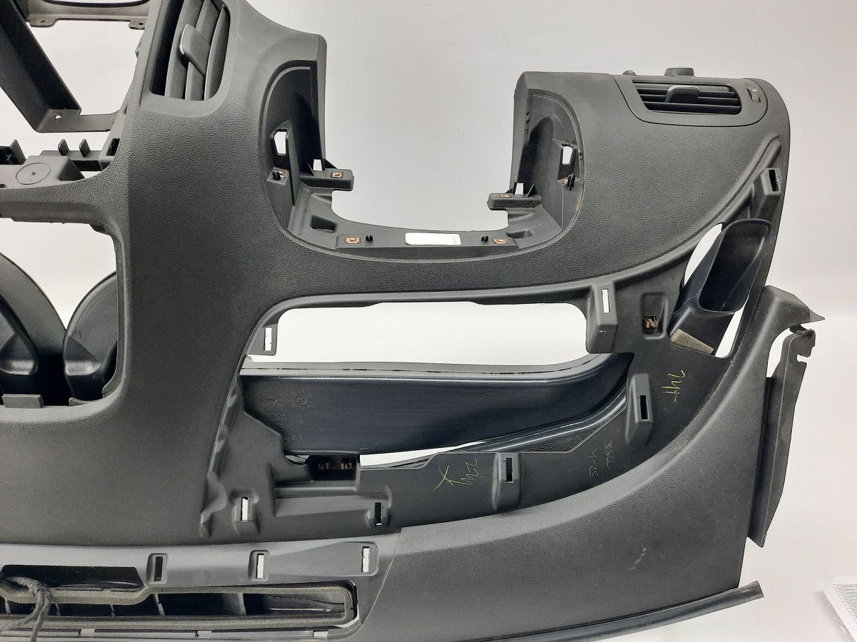 Volt Торпеда Chevrolet Volt 2013-2015 22893802 Chevrolet Volt 4