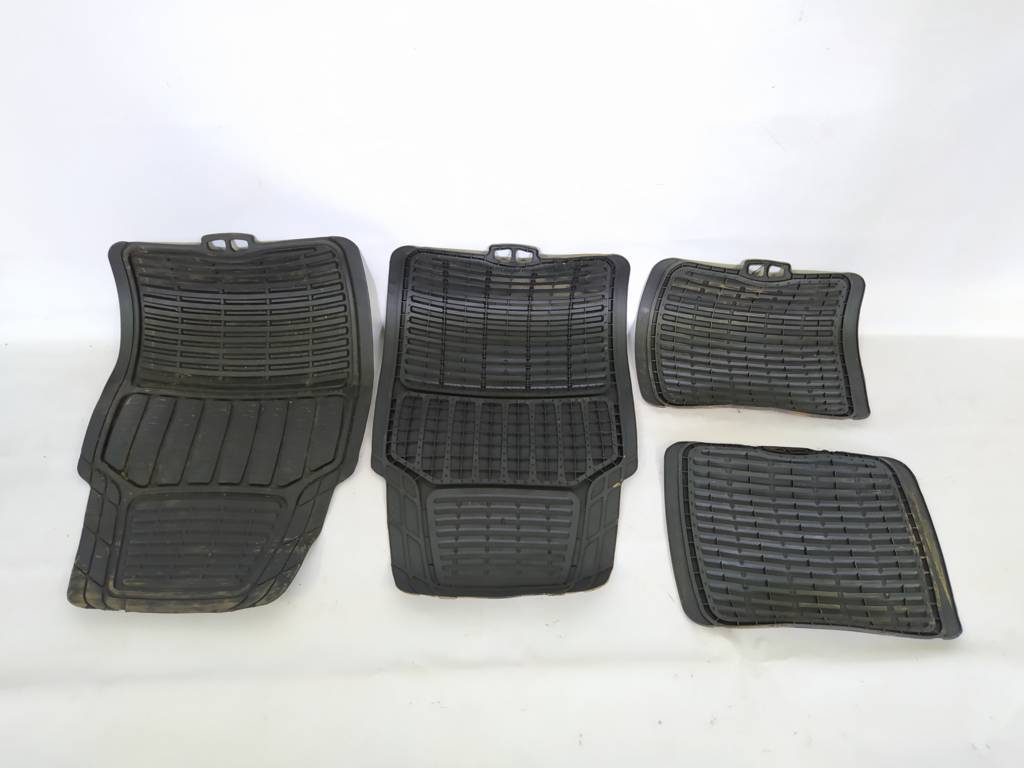 Malibu. Килимки салону комплект (гумові) Chevrolet Malibu 2013-2016 22906998 Chevrolet Malibu