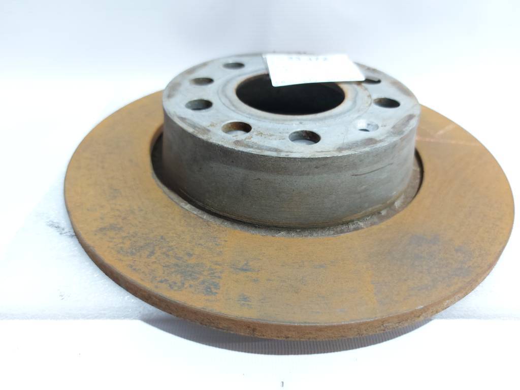 Passat s Диск гальмівний задній лівий/правий Volkswagen Passat S 2010-2019 5Q0615601D Volkswagen Passat S 8