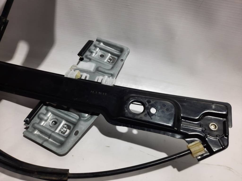 Fiesta Склопідйомник двері передньої лівої Ford Fiesta 2011-2019 AE8Z5423201A Ford Fiesta 13