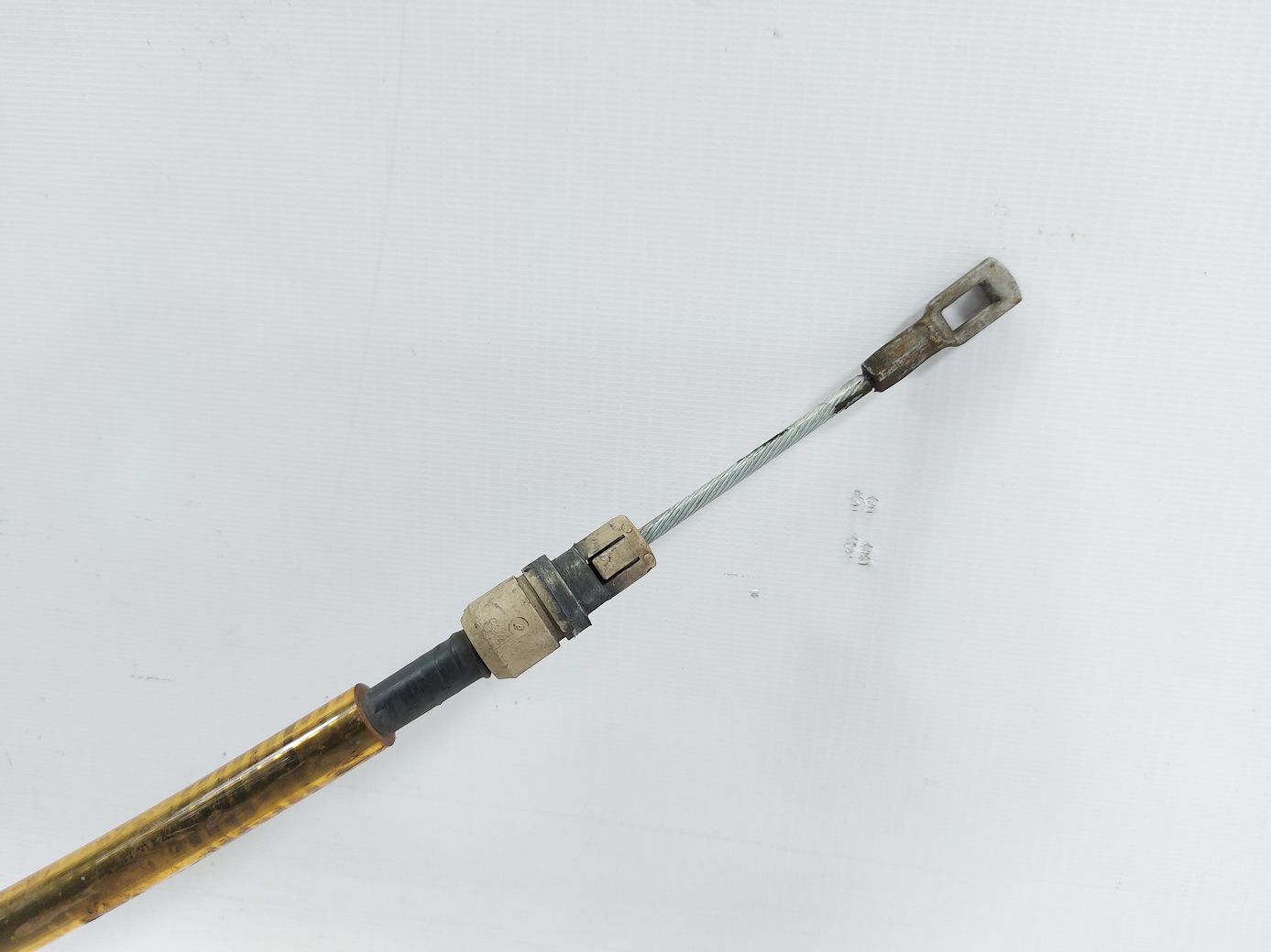 Xf Трос стояночного тормоза левый Jaguar XF 2010-2015 C2Z9675 Jaguar XF 2